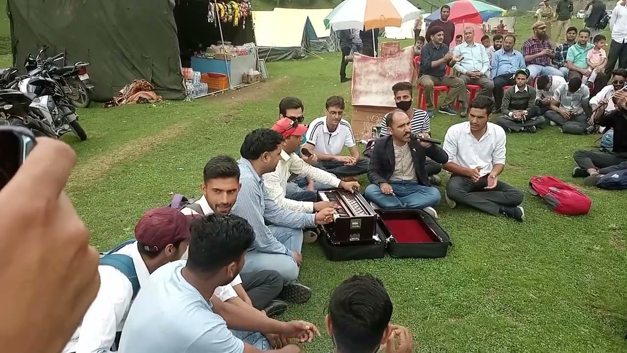 picnic GDC bhaderwah . Jai velley . Dil e umeed Tora hai kisi na .♥️♥️♥️♥️ like share and subscribe🙏