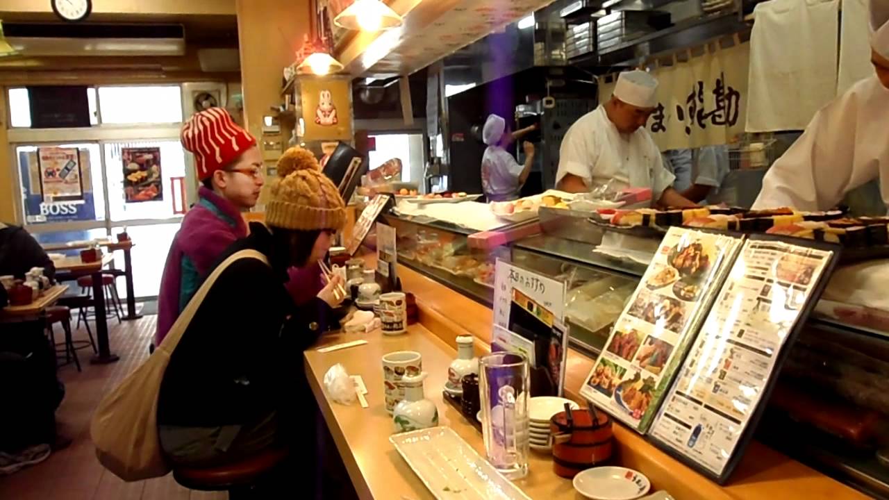 MANGIATA DI SUSHI AL MERCATO DEL PESCE DI TOKYO!