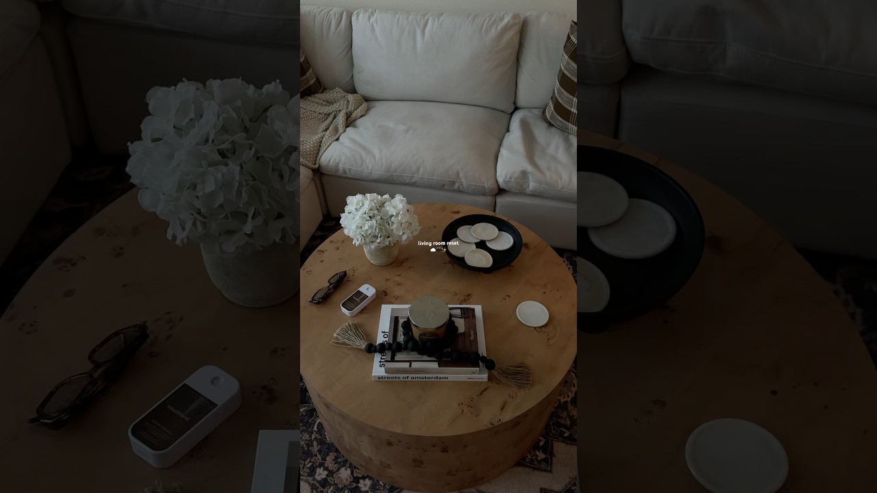 living room reset☁️🖤✨ #reset #resetroutine #resetvlog #cleaning #cleanwithme #cleaningmotivation