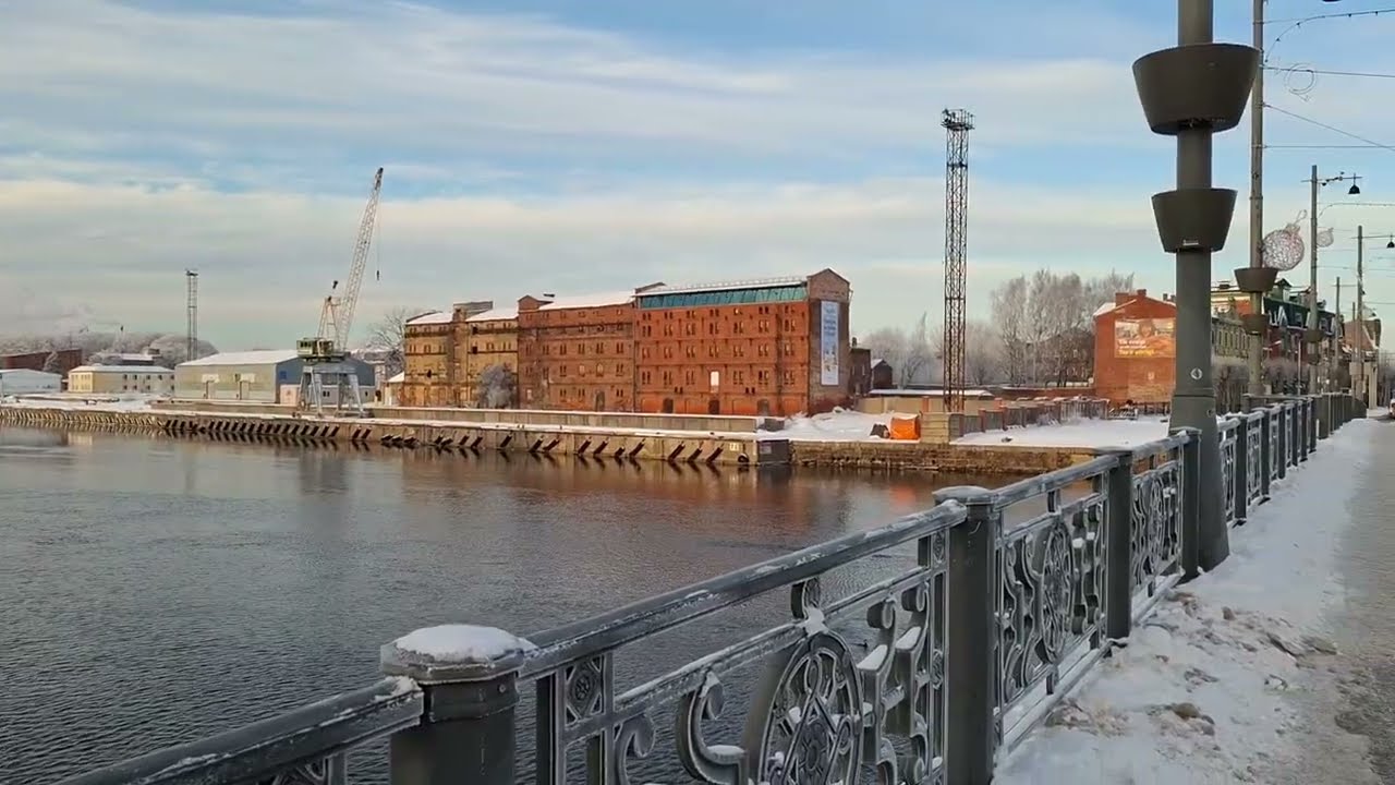 Liepāja (Libau/Liepoja) - Auksta, skaista ziemas diena ar skatu uz ostu un Tramvaja tiltu, 2026
