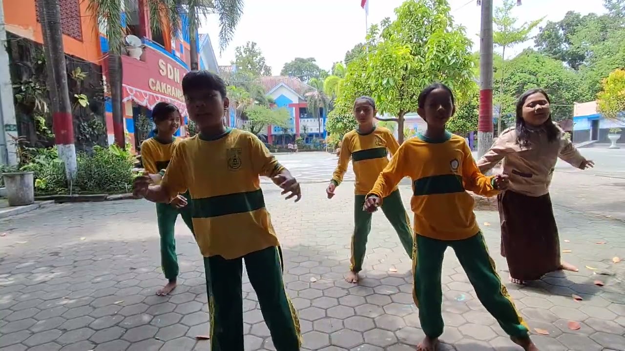 Kelas 4 c kelkmpom senam irama gerakan intj dan pendinginan tahun 2026