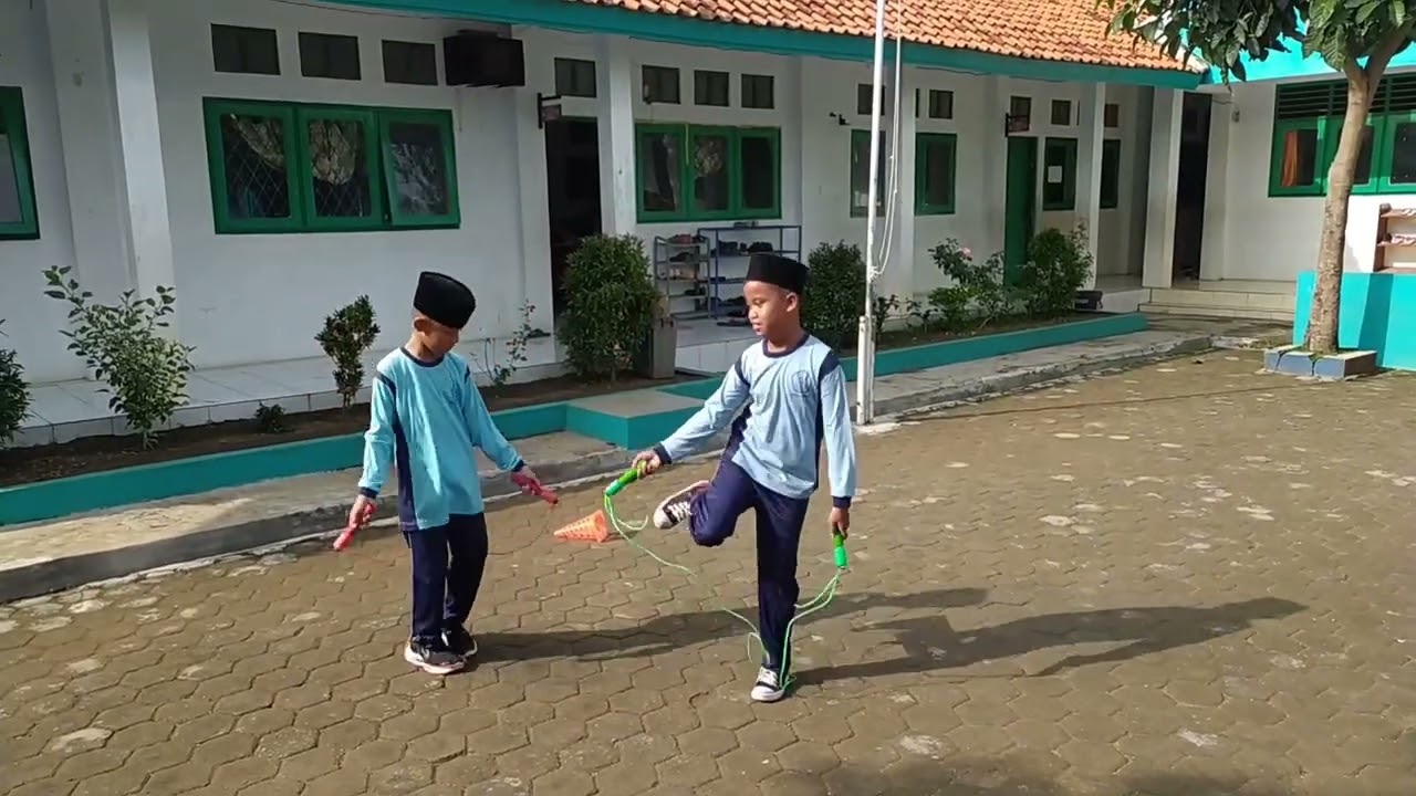 Jogging,naik turun tangga, lompat tali! || Kebugaran jasmani kelas 5