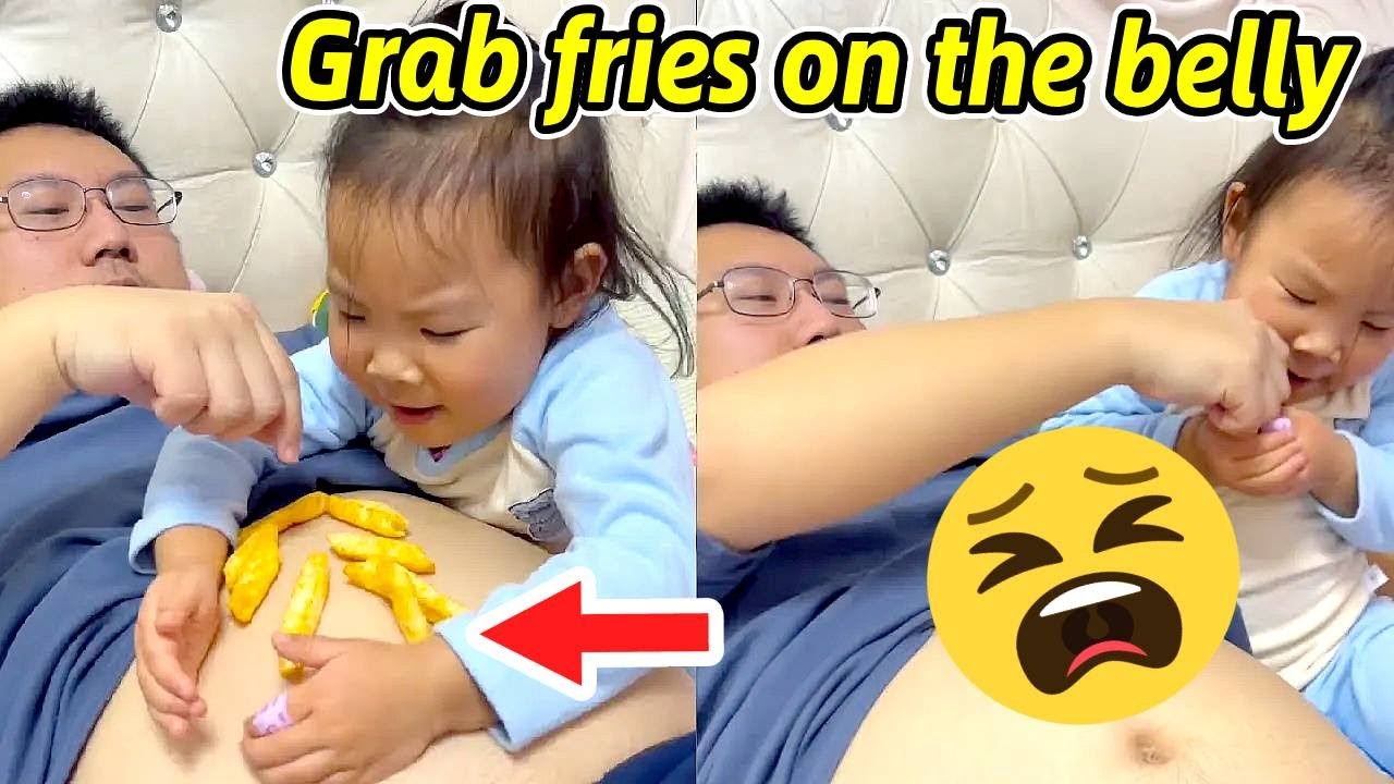 一個都不給爸爸吃[Grab fries on the belly] #寶爸帶娃 #男人帶娃系列 #爹帶娃系列 #記錄寶寶