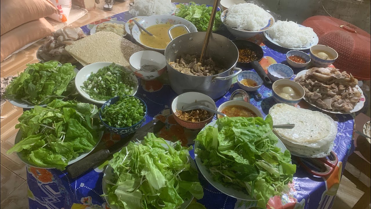 Tiệc Ở Quê Ăn Gì Mà Rau Sống Nhiều Quá | Ăn Để Sống Để Ăn. #food #homnayangi 