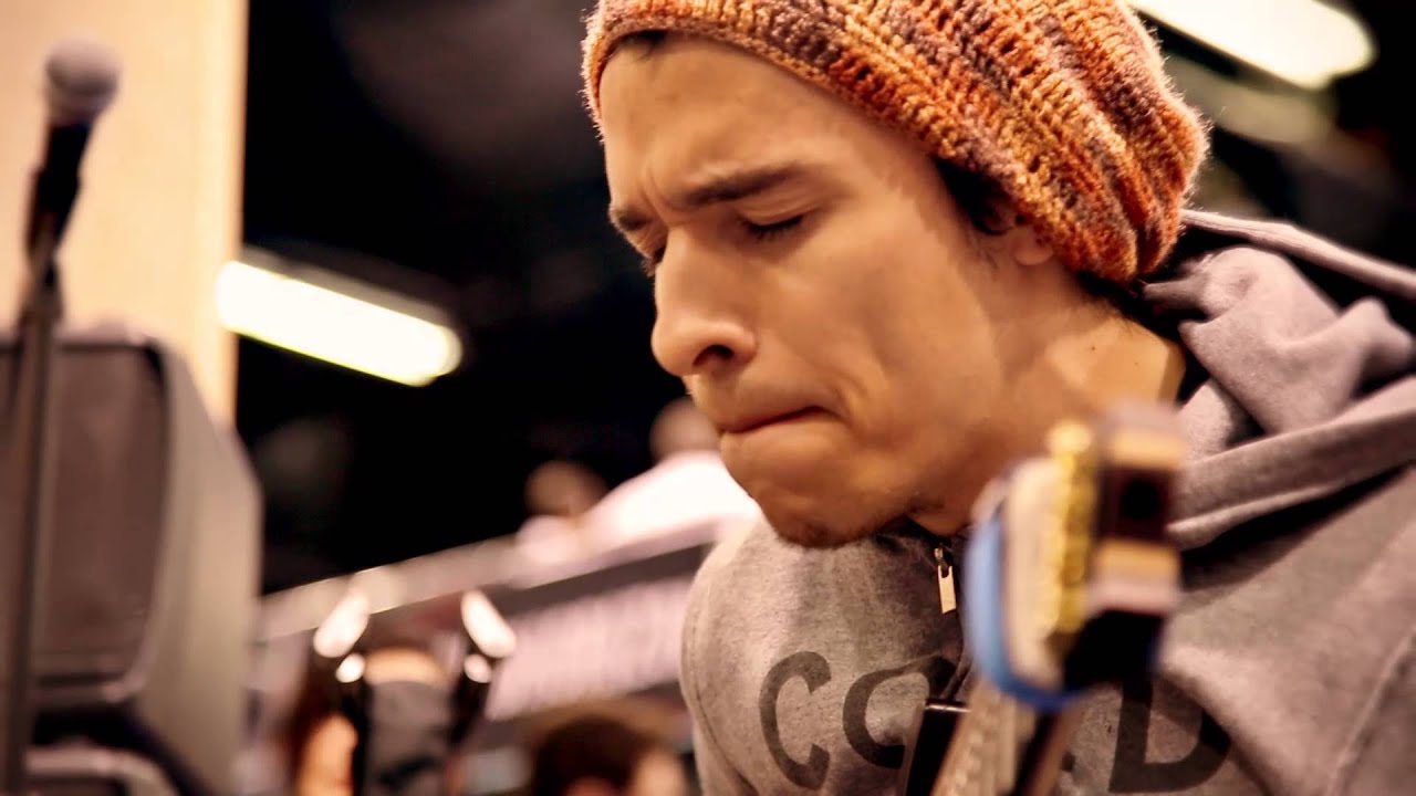 NAMM 2015: Leonardo Guzman Live At The Dunlop Booth