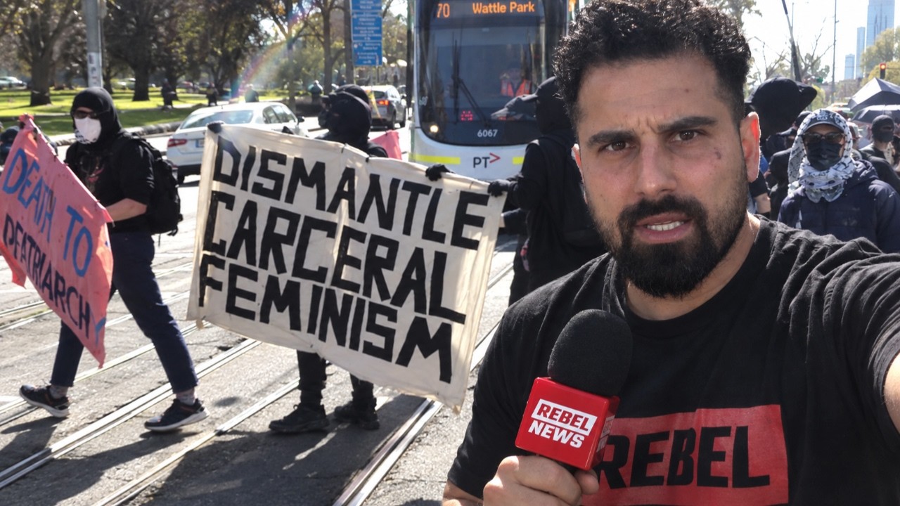 🚨 LIVE: Trans activists try to SHUT DOWN women&rsquo;s rights rally in Melbourne
