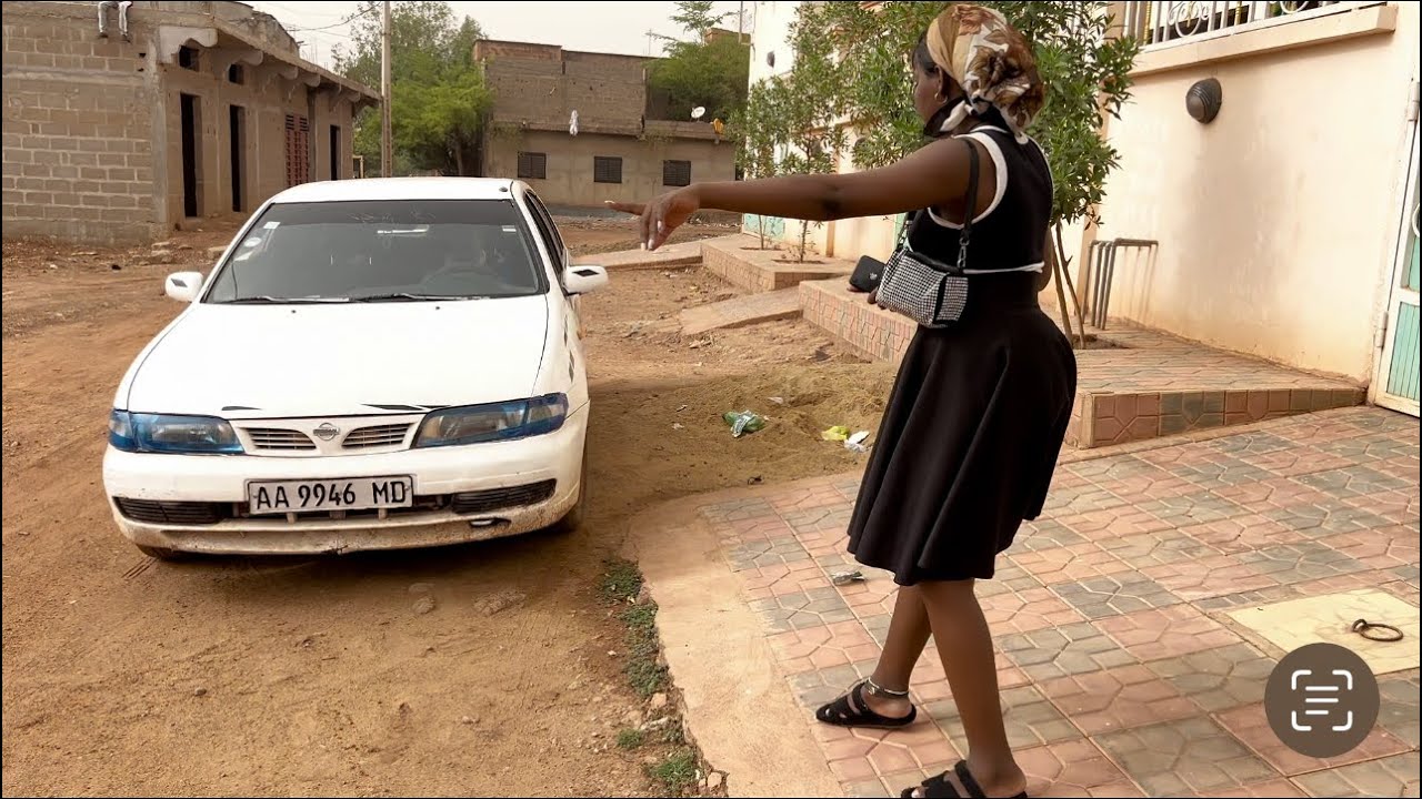 amadi conduit sa voiture seul 😂😂😂