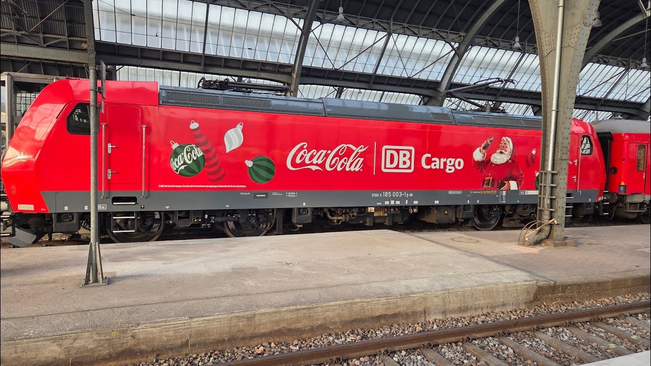 Weihnachtszug Coca Cola in Karlstuhe