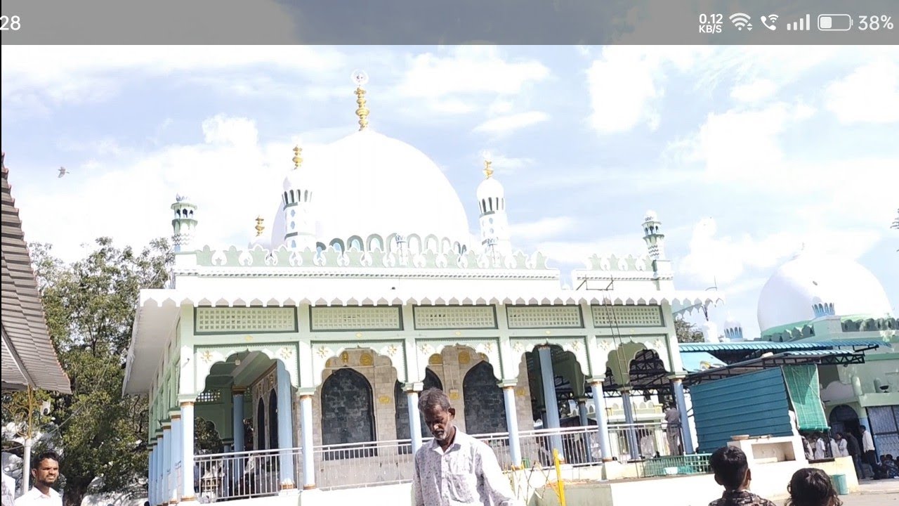 Hum gaye thy Neelur gyarahavi Sharif ki niyaz karne ke liye