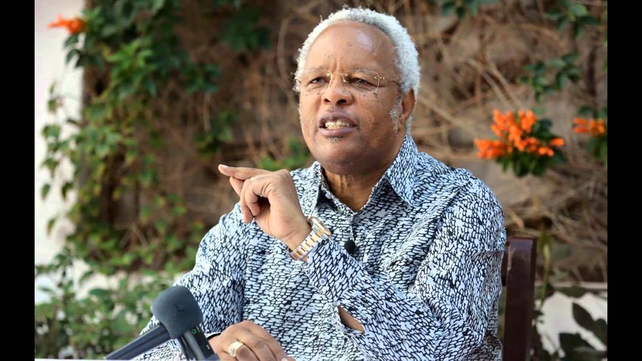 Edward Lowassa akizungumza na wahariri wa vyombo vya habari Dodoma
