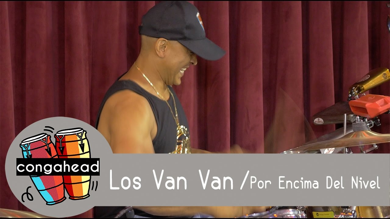 Los Van Van perform Por Encima Del Nivel