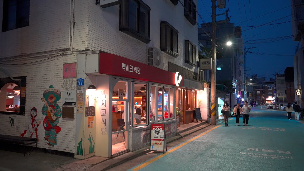 SEOUL KOREA/ Friday night walking tour, Online trip to Hapjeong-dong and Hongdae alley.[4K HDR]