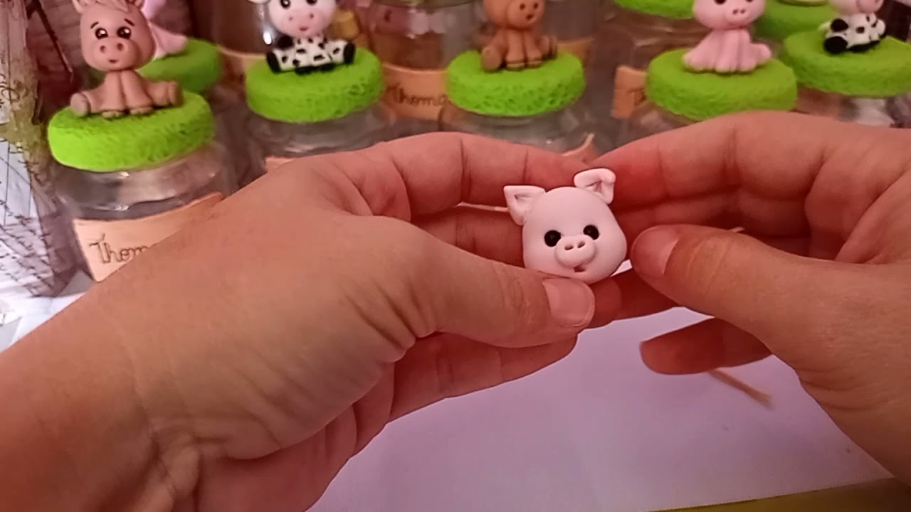 animais da fazenda em biscuit, sem molde (porco e vaca)