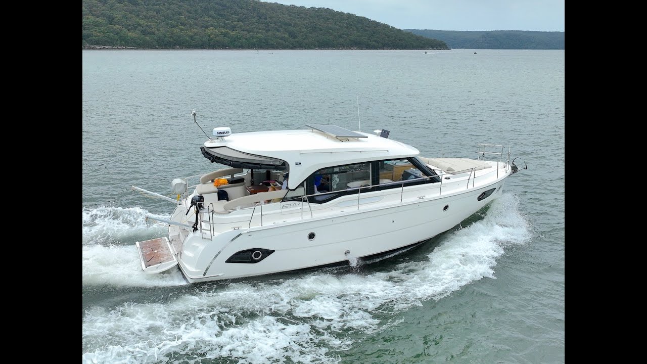Bavaria 40E Sedan - Walkthrough