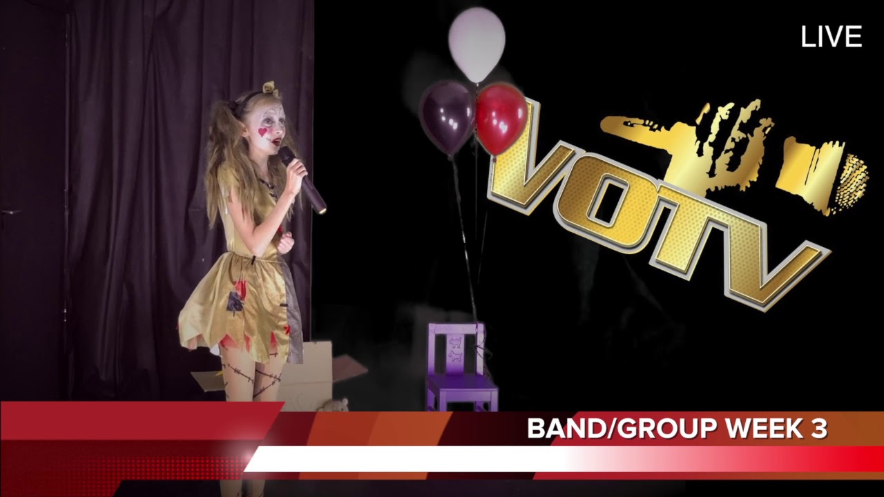 Morgan Stoddart Performs 