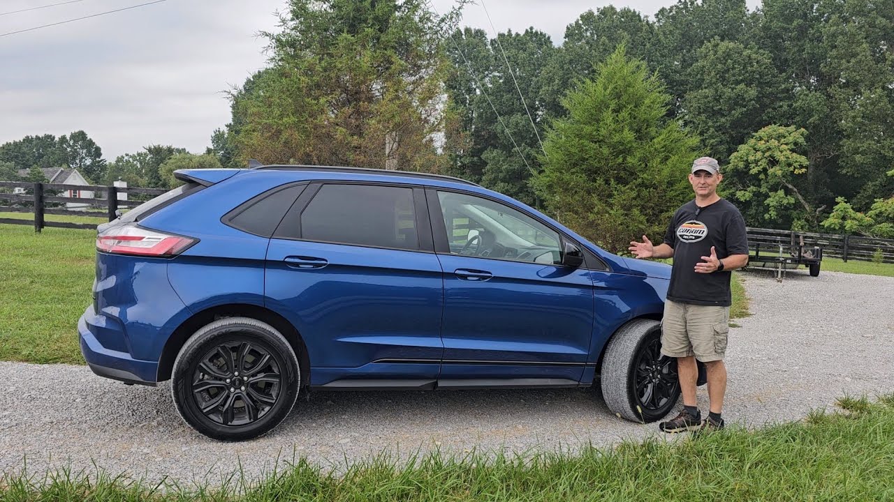 2023 Ford Edge SE AWD Review - Is This a Good Value?