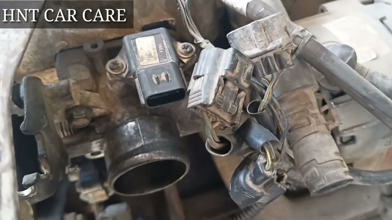 maruti ven Throttle body ciling.  HNT CAR CARE...