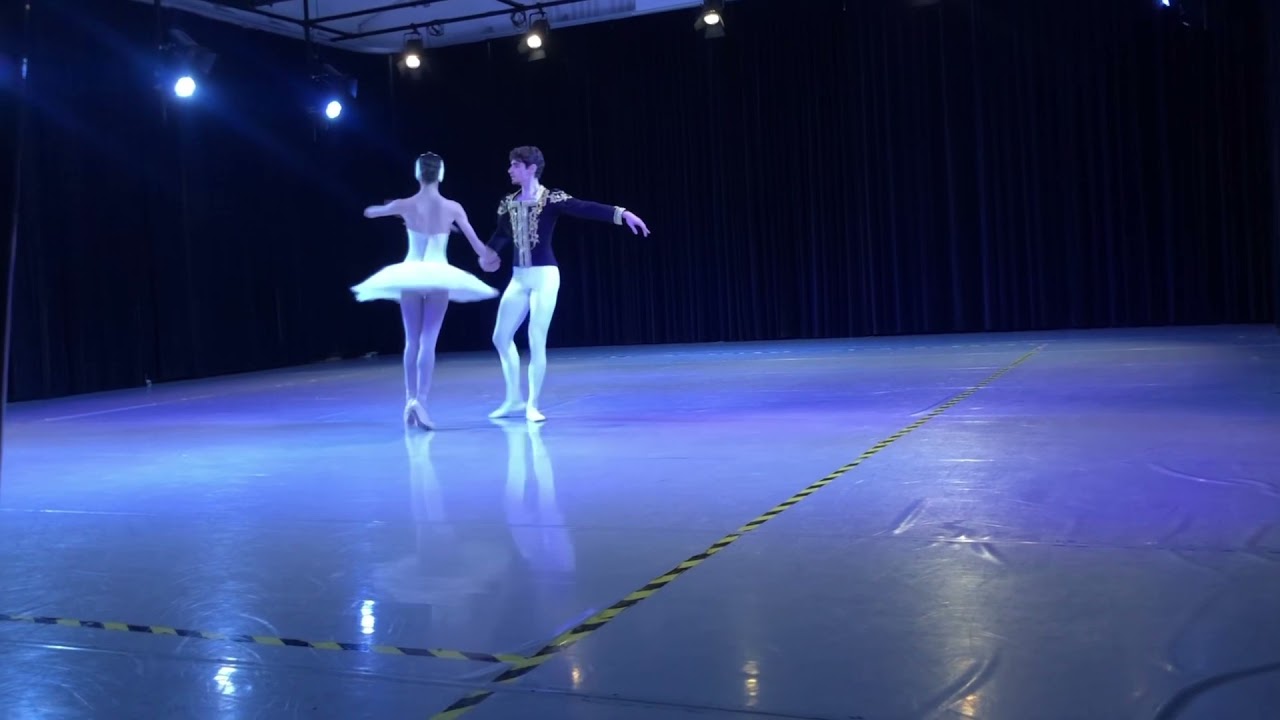Swan Lake Pas De Deux con Gabriel Capizzi