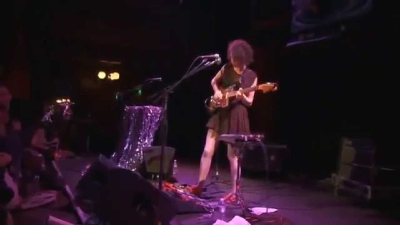 St. Vincent -  Dig A  Pony (COVER)