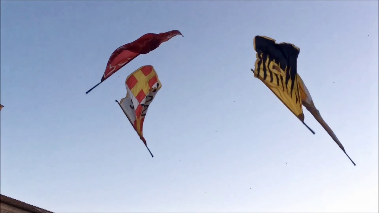 Esibizione degli Sbandieratori di Arezzo - Tarquinia 1 giugno 2018   -