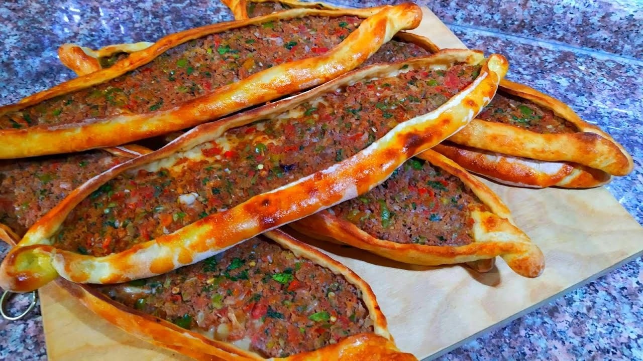 İftar İçin Kolayca Yapılan Pide Tarifi 💯 - Kıymalı Pide Nasıl Yapılır