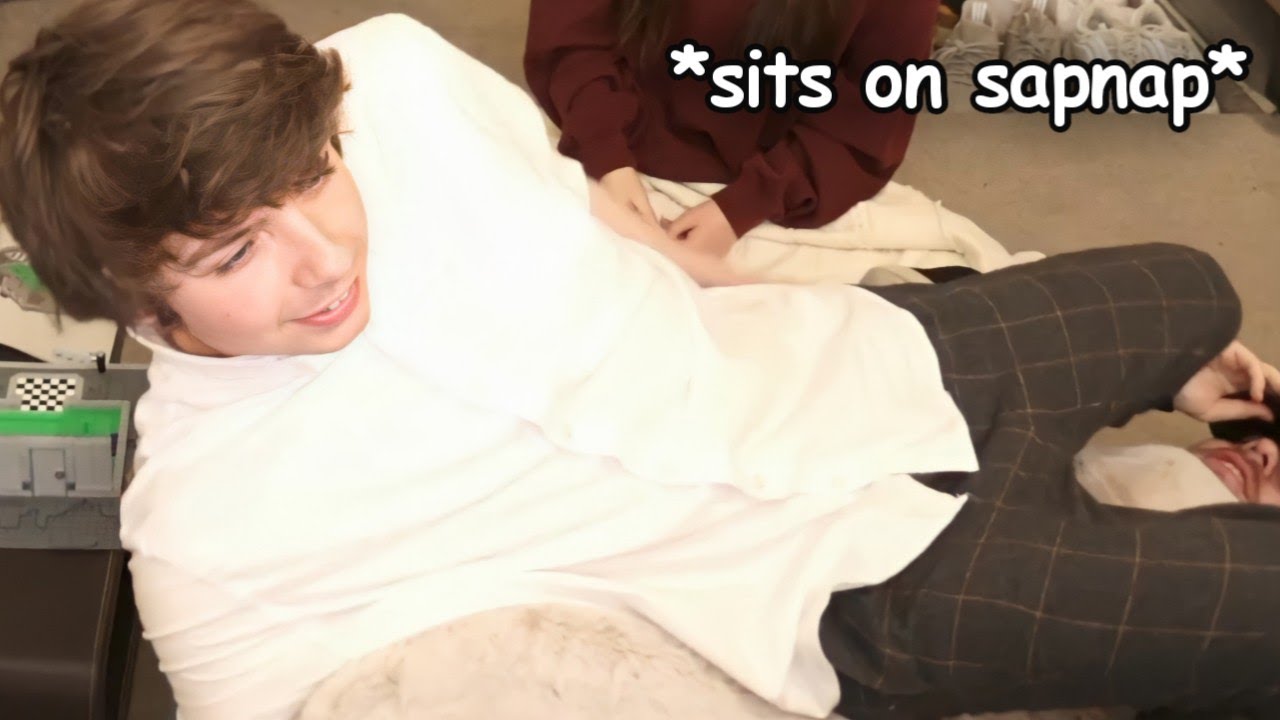 Karl Casually Sits On Top of Sapnap