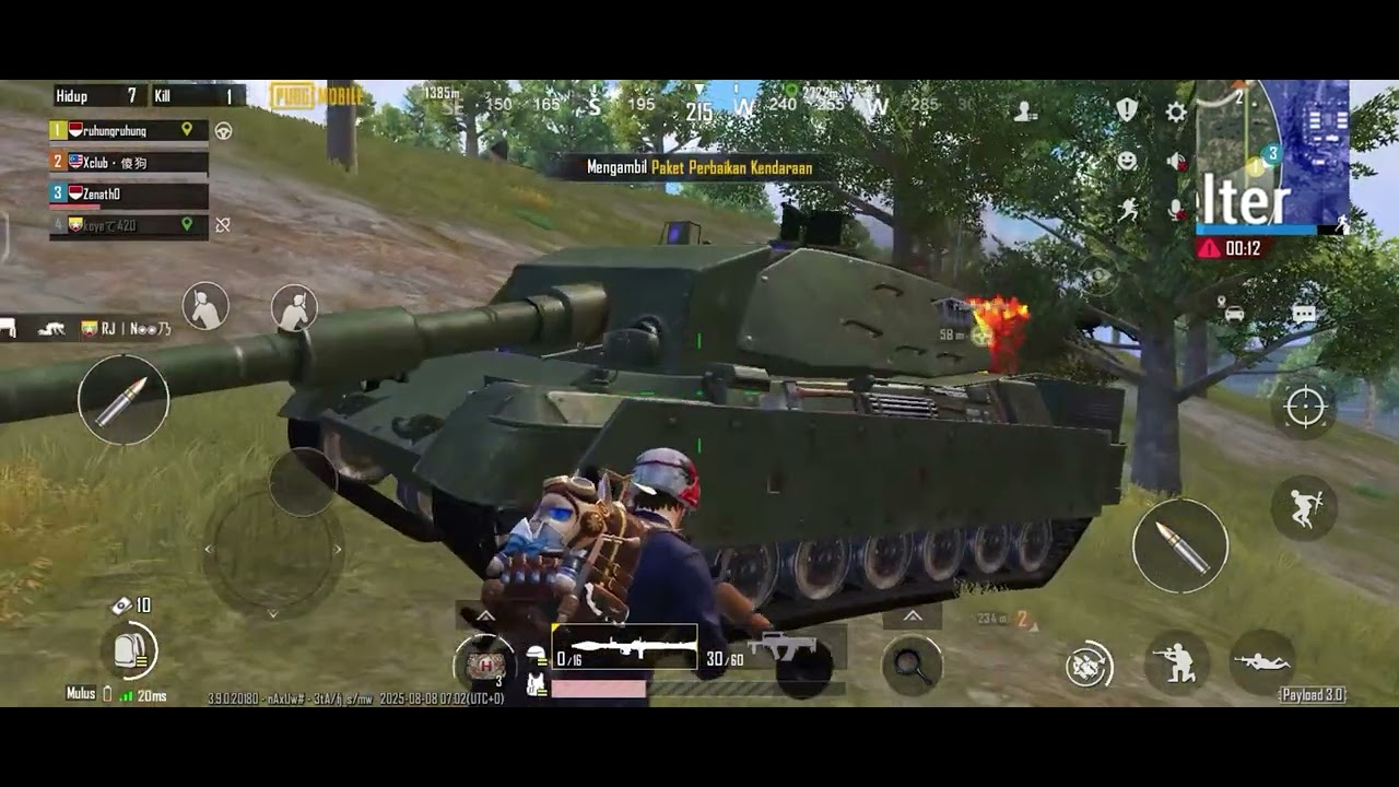 Menggunakan Tank ke 9 dan bertemu lawan.
