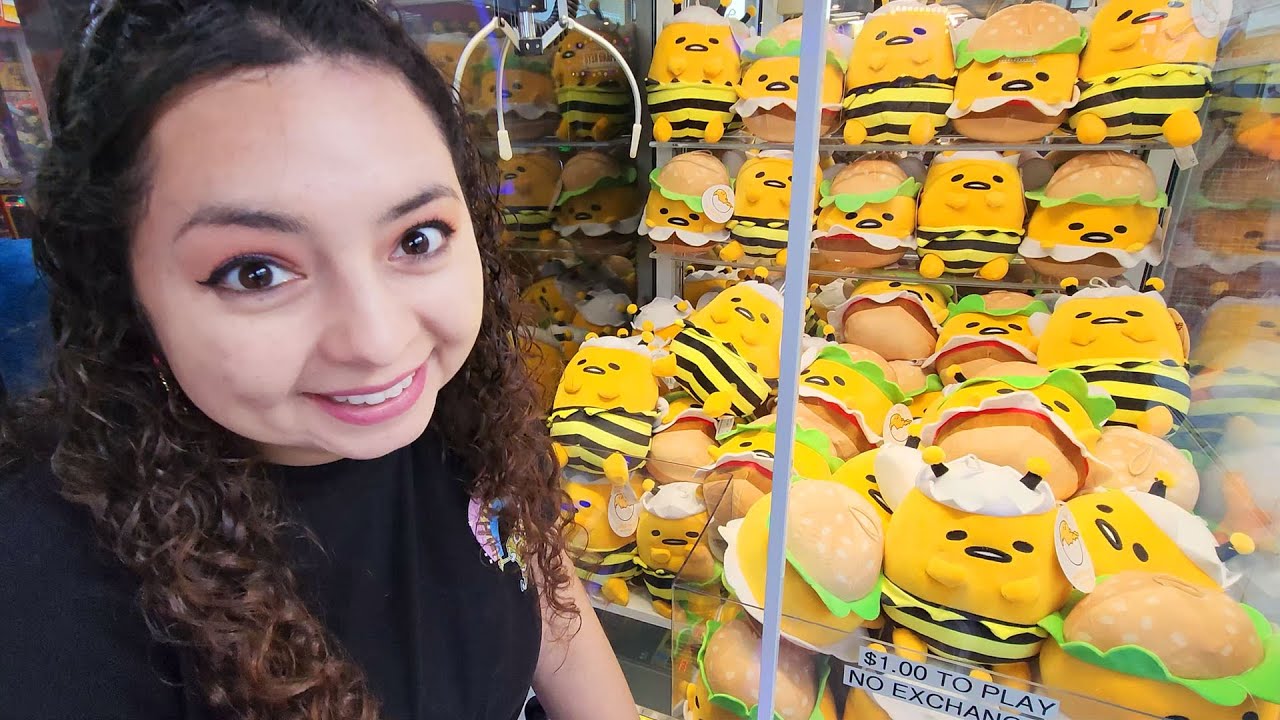 Ее пригласили начать играть в Pavilion Arcade!
