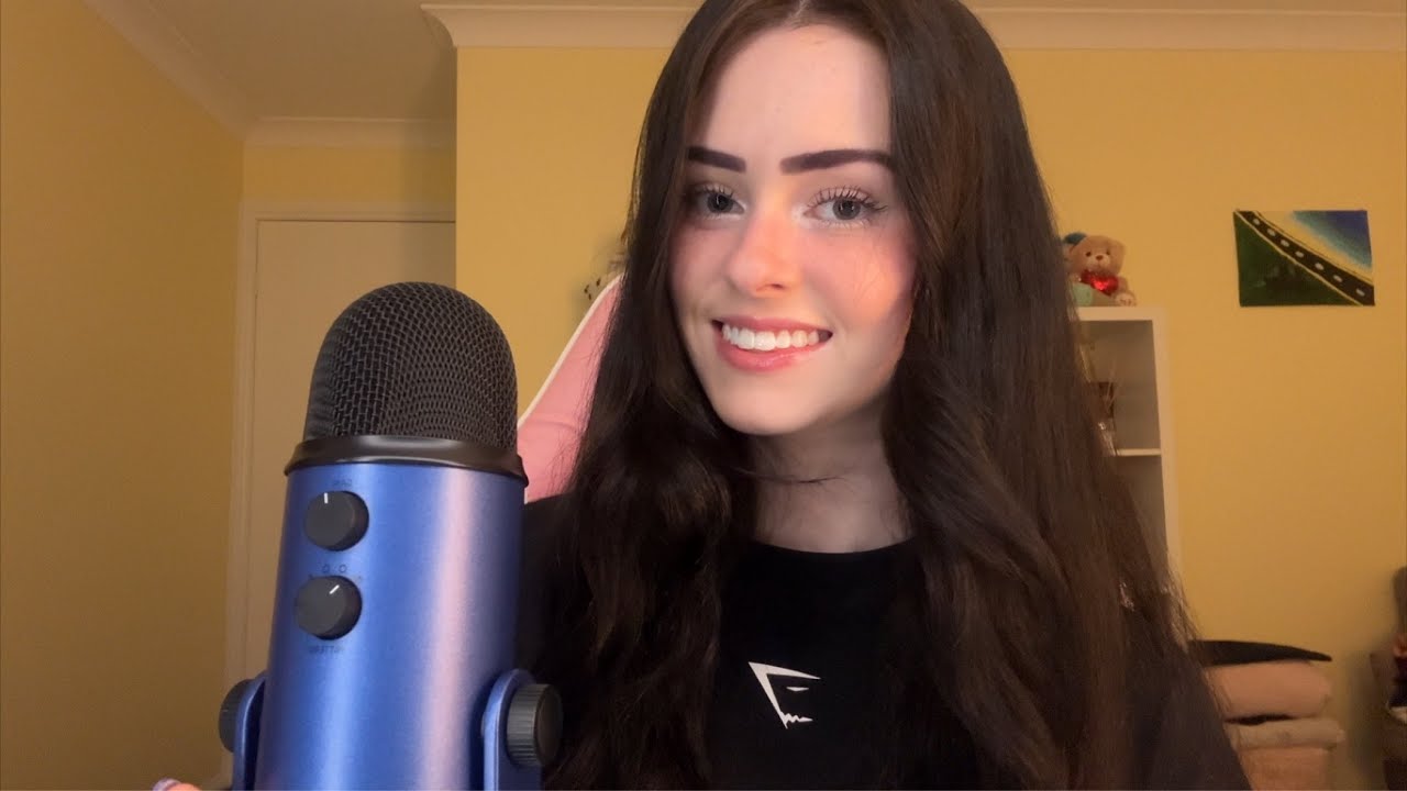 ASMR clicky whisper ramble (movies, new years resolutions) 🎇🎆