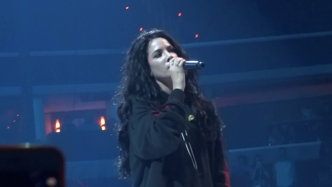 Halsey - Young God - October 9, 2017