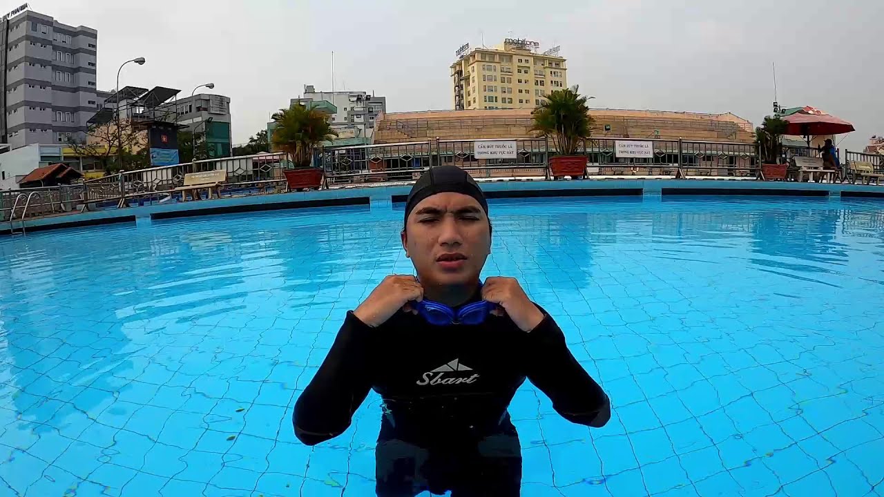 Hướng dẫn cách lấy hơi trong kiểu bơi ếch cơ bản. (dành cho người mới tập)