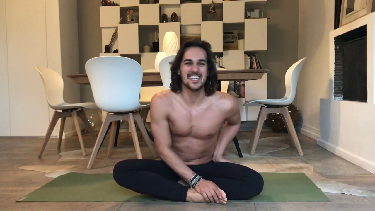 Cours de Vibhava Yoga : ma séance quotidienne en 15 minutes !