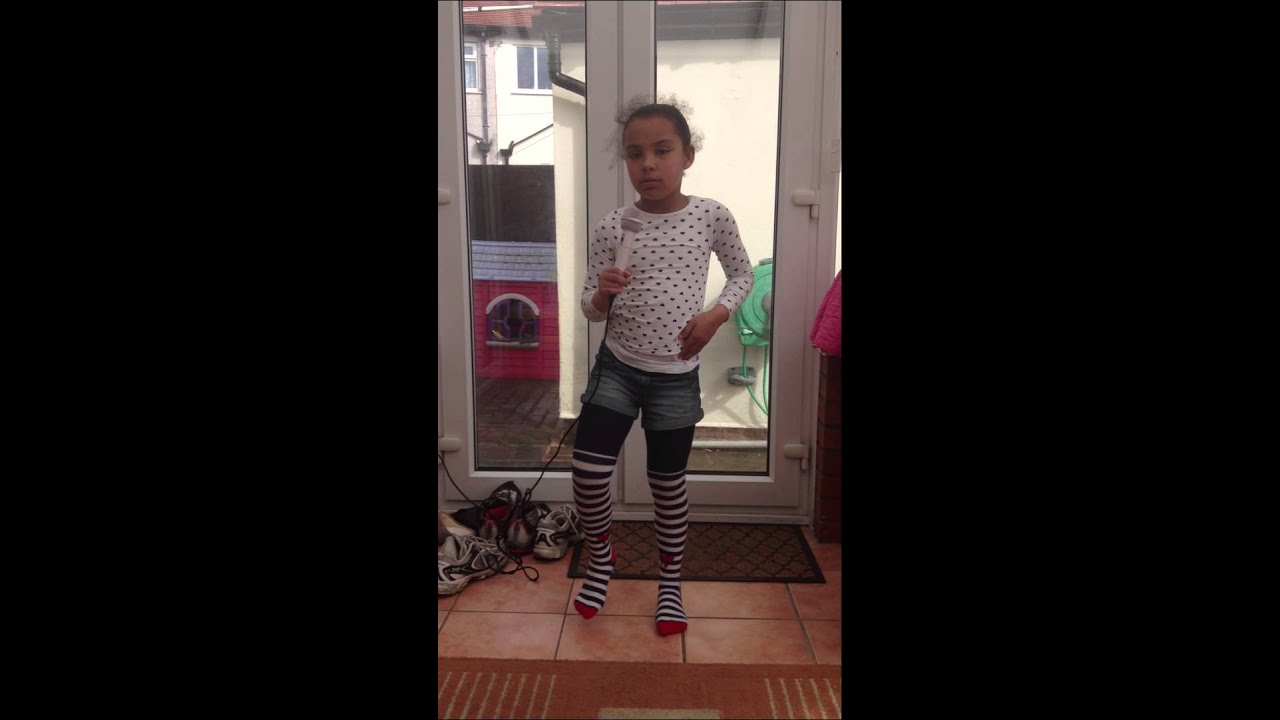 Chante singing 