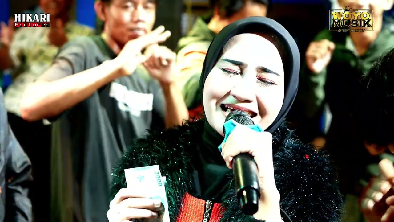 BISIKAN CINTA 