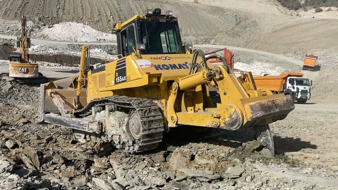 KOMATSU D 155 AX DOZER RİPER İLE SÖKÜM