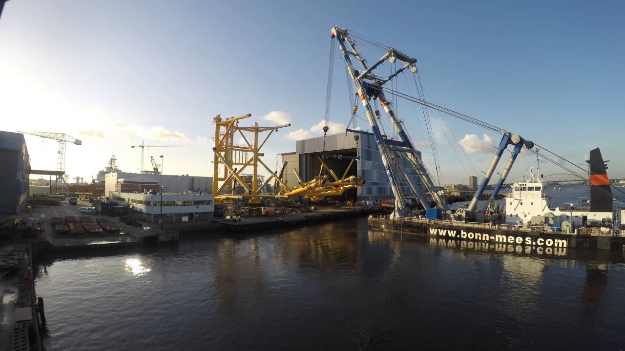Hollandia Offshore; Jacket Upending