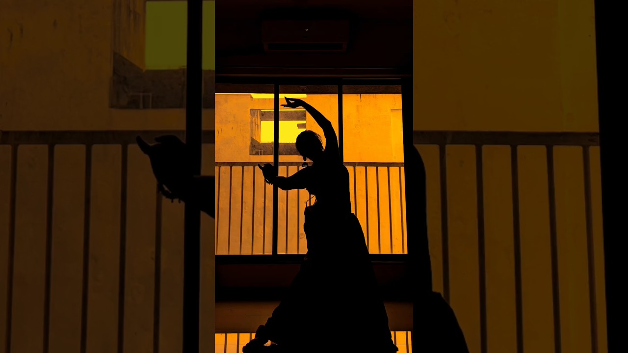 Aaruyire mannipaaya | Silhouette dance | #arrahman #guru #shadowdance #semiclassical #aishwaryarai