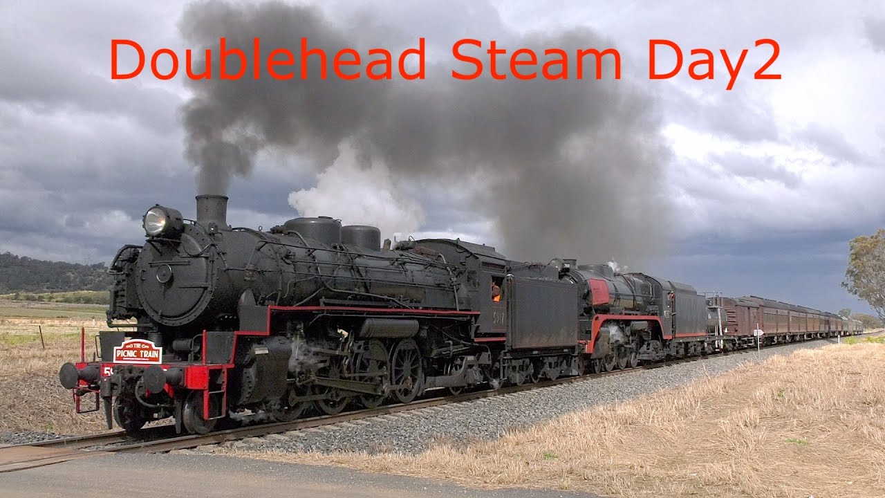 Steam locomotives 5917-R766 doublehead to Scone 8/2022