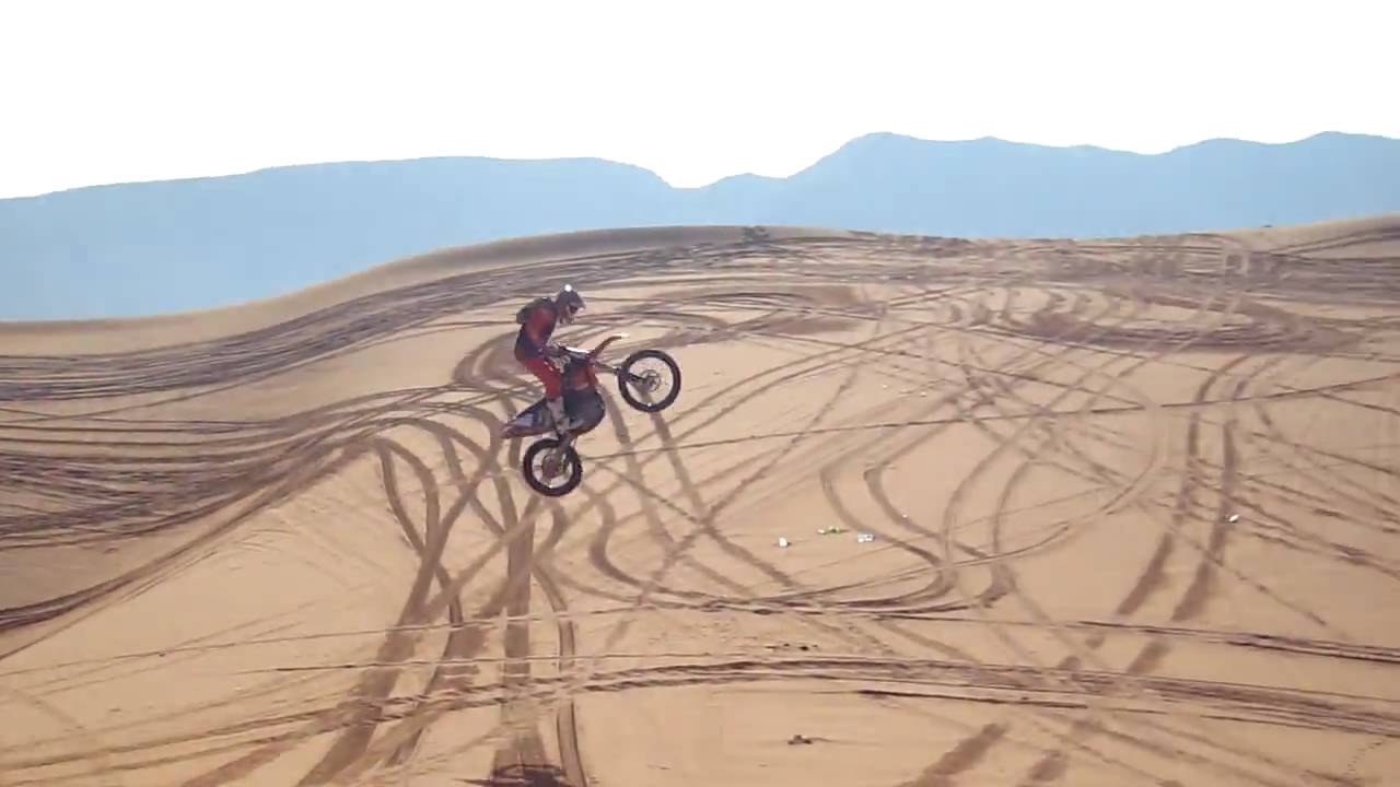 Sam Sunderland - Huge MotoX Jump at Fossil Rock In Dubai