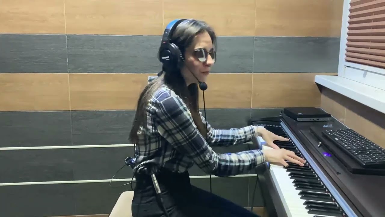 Yngwie Malmsteen - C'est La Vie (piano & vocal cover)