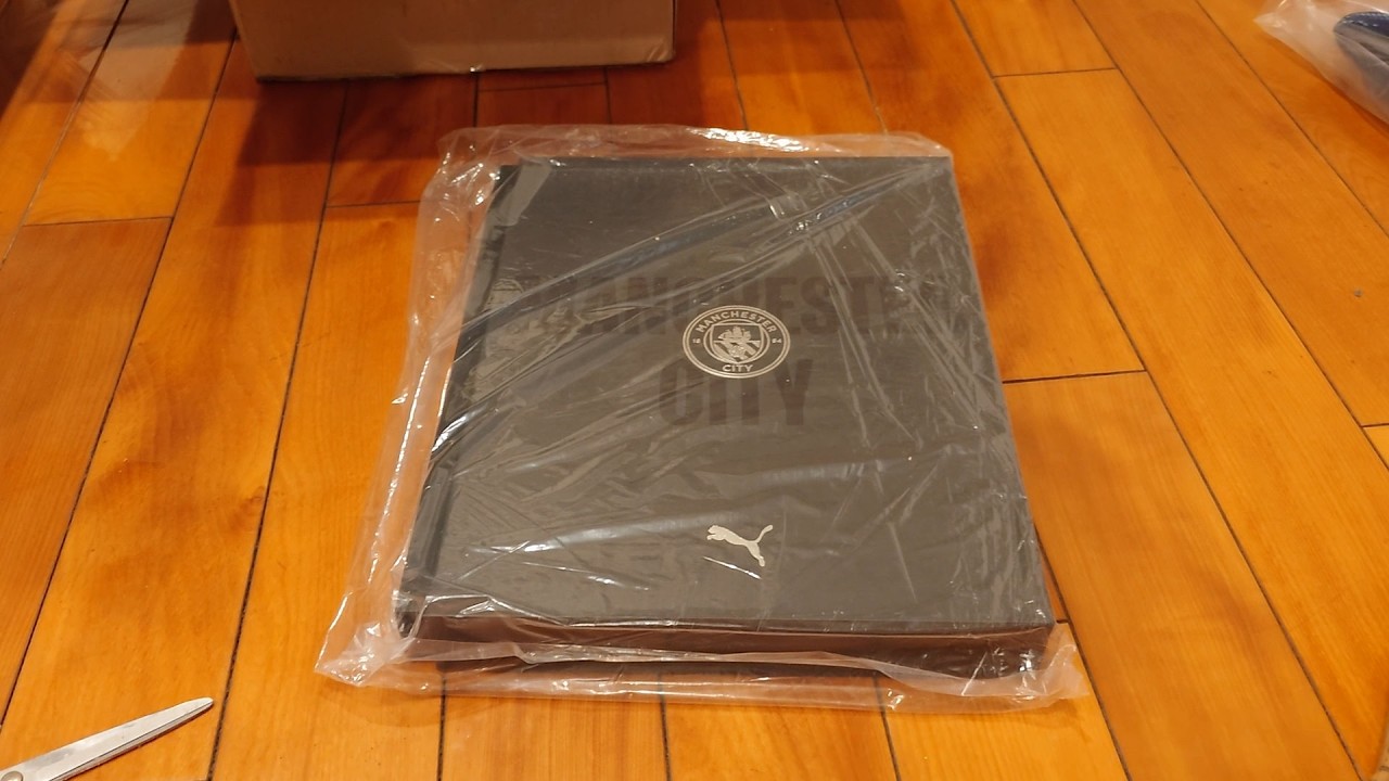 曼城商品開箱 (客場球衣褲&包包)