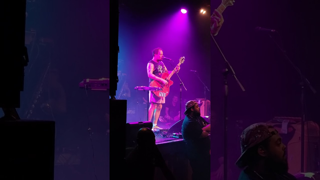 Jeff Rosenstock playing Bomb The Music Industry's 