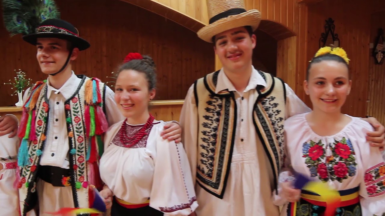 2018 YICFFF- DOINA ROMANIA- traditional clothes