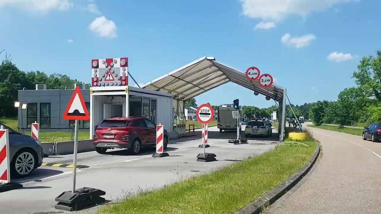 Crossig the border of Germany to Denmark by walk