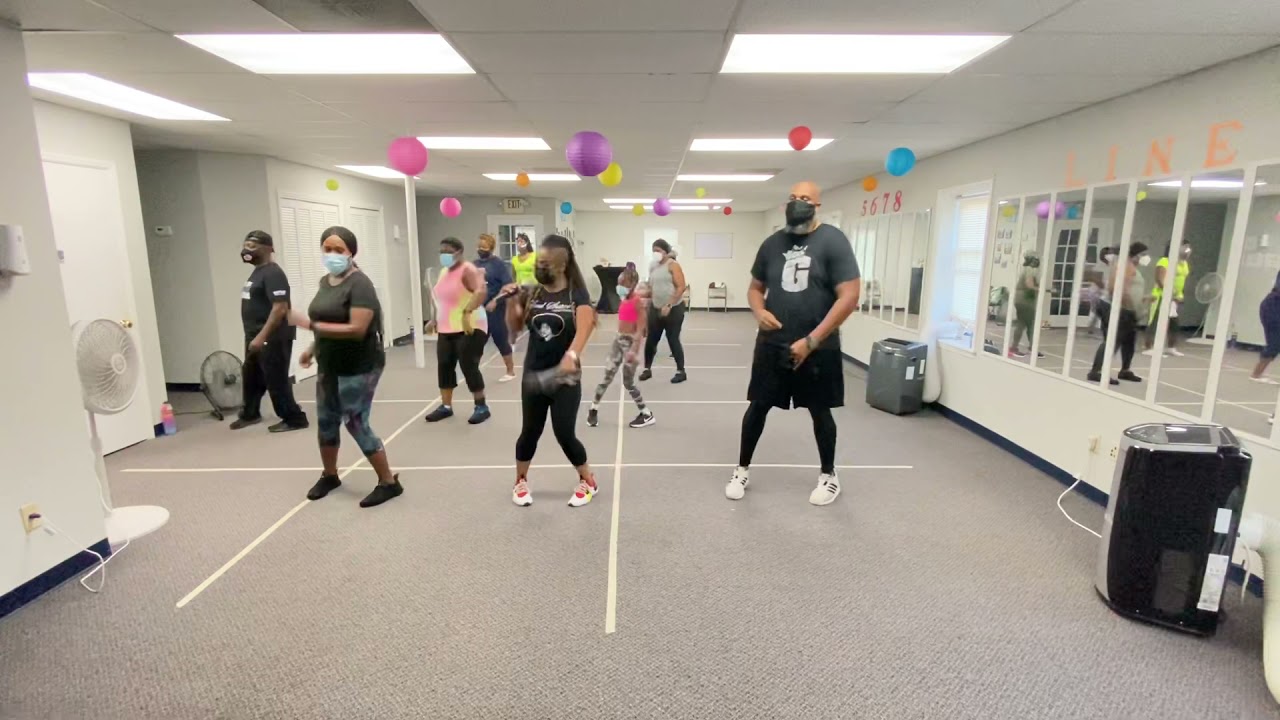 Skate With Me Line Dance