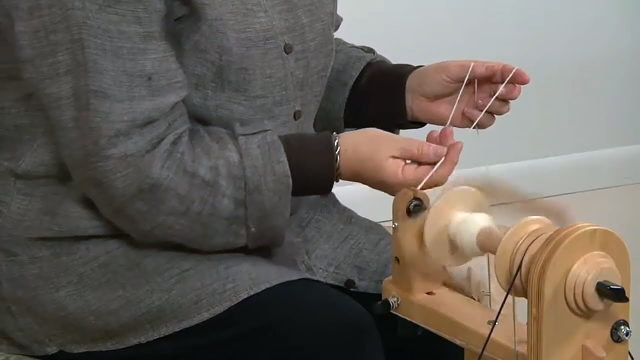 The Art of Plying + Demo of a 2-Ply Yarn with Judith MacKenzie