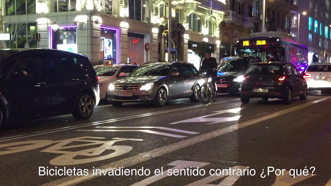 #CicleandoMadrid #CICLOCARRIL 30 en GRAN VIA