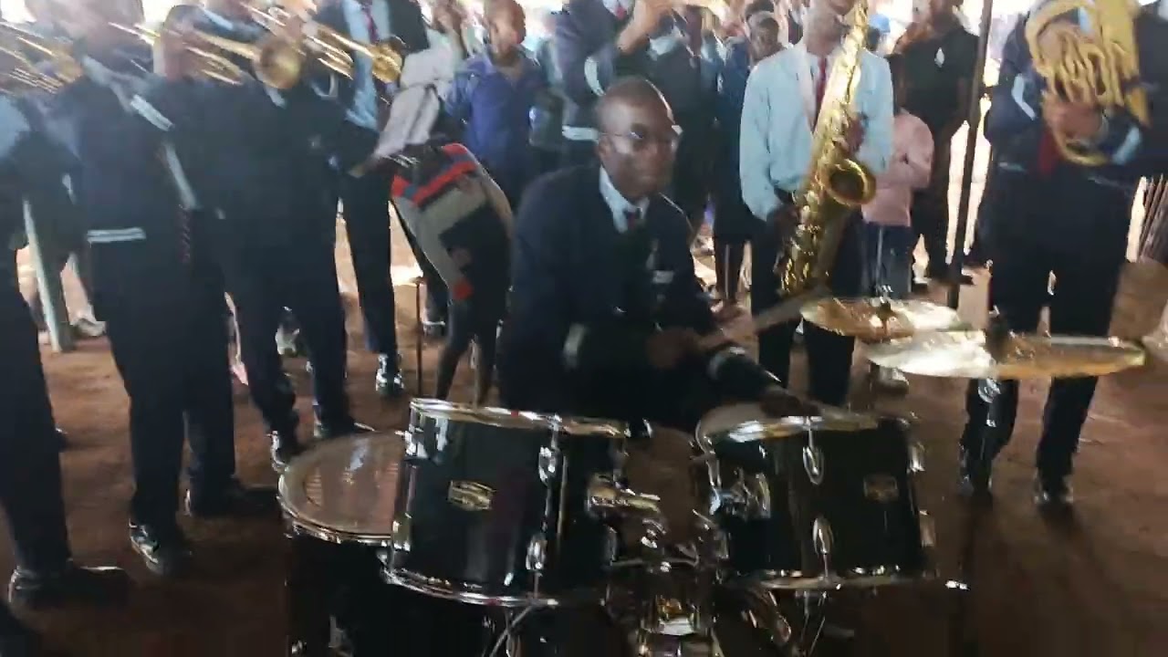 KENYA MUSIC FESTIVAL: Zilizopendwa with live accompaniment.