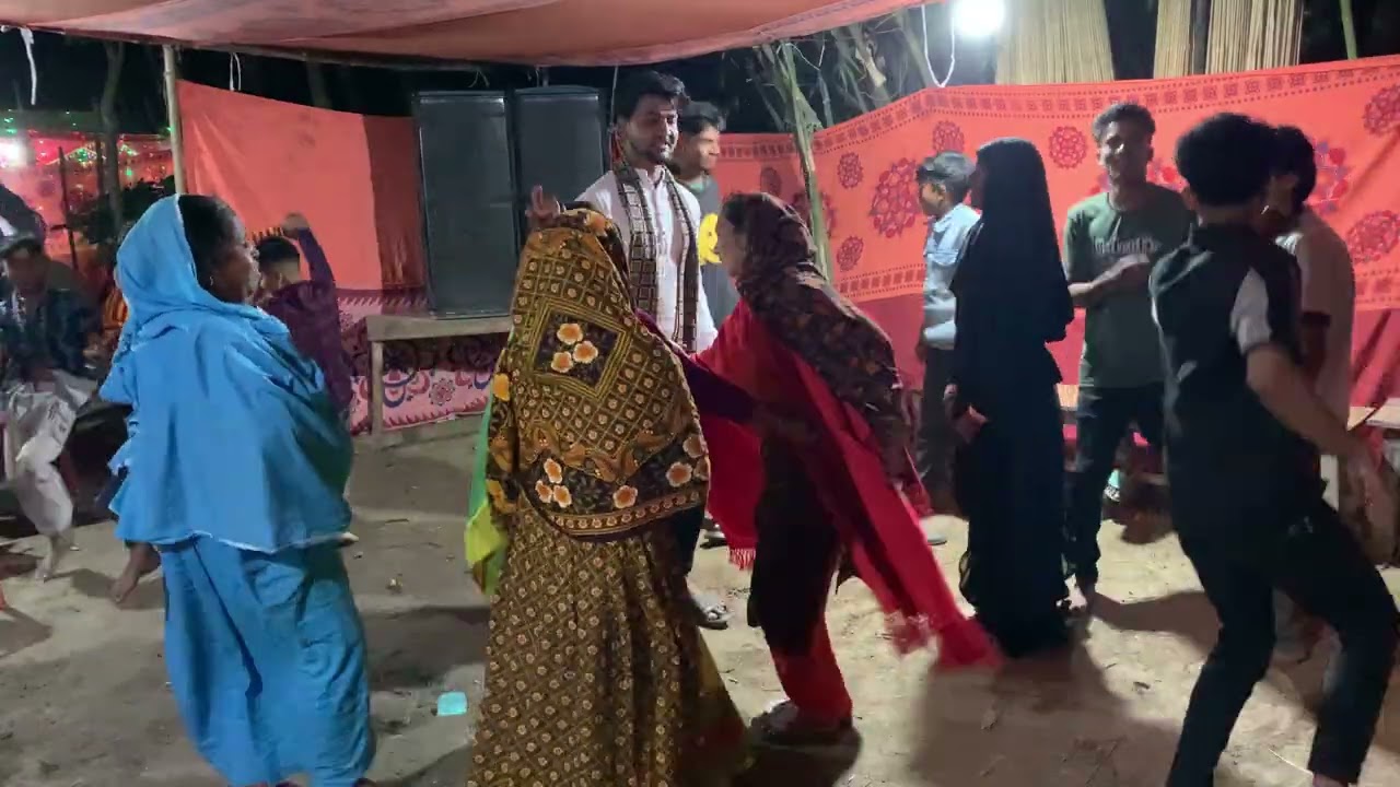#aakhirkyutootichhorebarghatiteam 