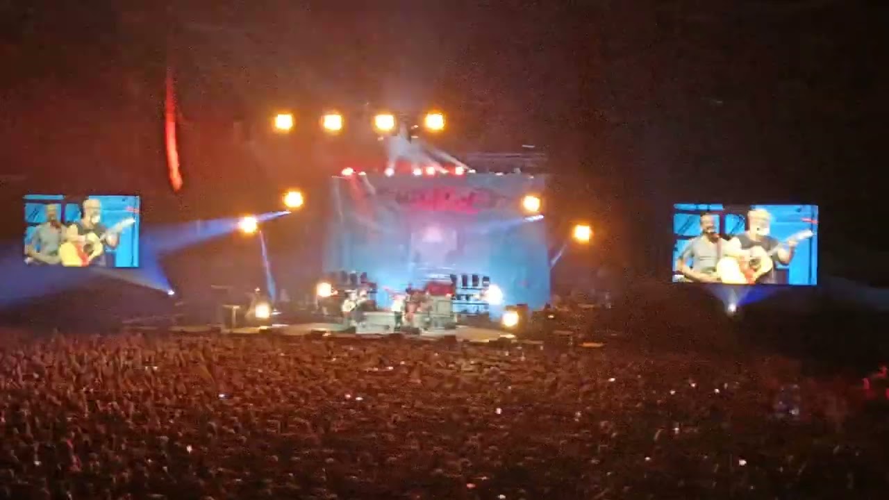 Jack Black solo (seven nation army)- Tenacious D